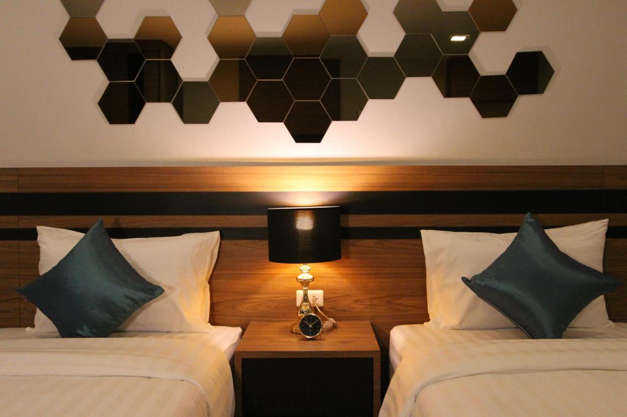 The Leisure Hotel Bang Bo Екстер'єр фото