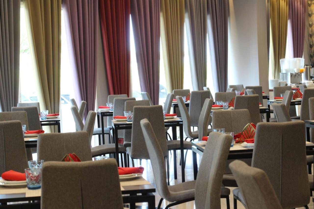 The Leisure Hotel Bang Bo Екстер'єр фото