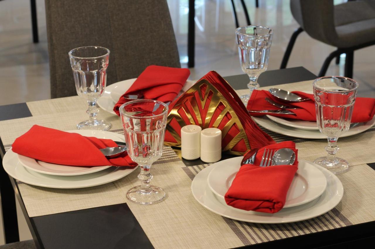 The Leisure Hotel Bang Bo Екстер'єр фото